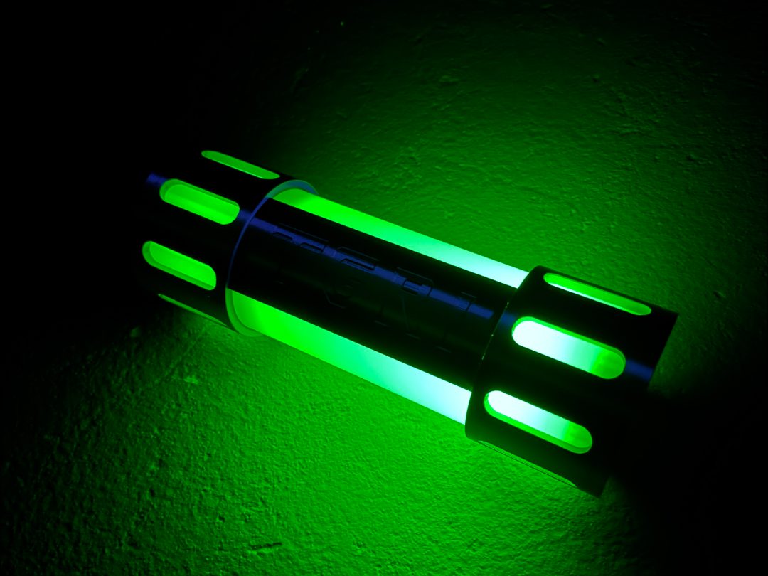 TGRI Ooze Canister – LED Prop Replica — vue 1