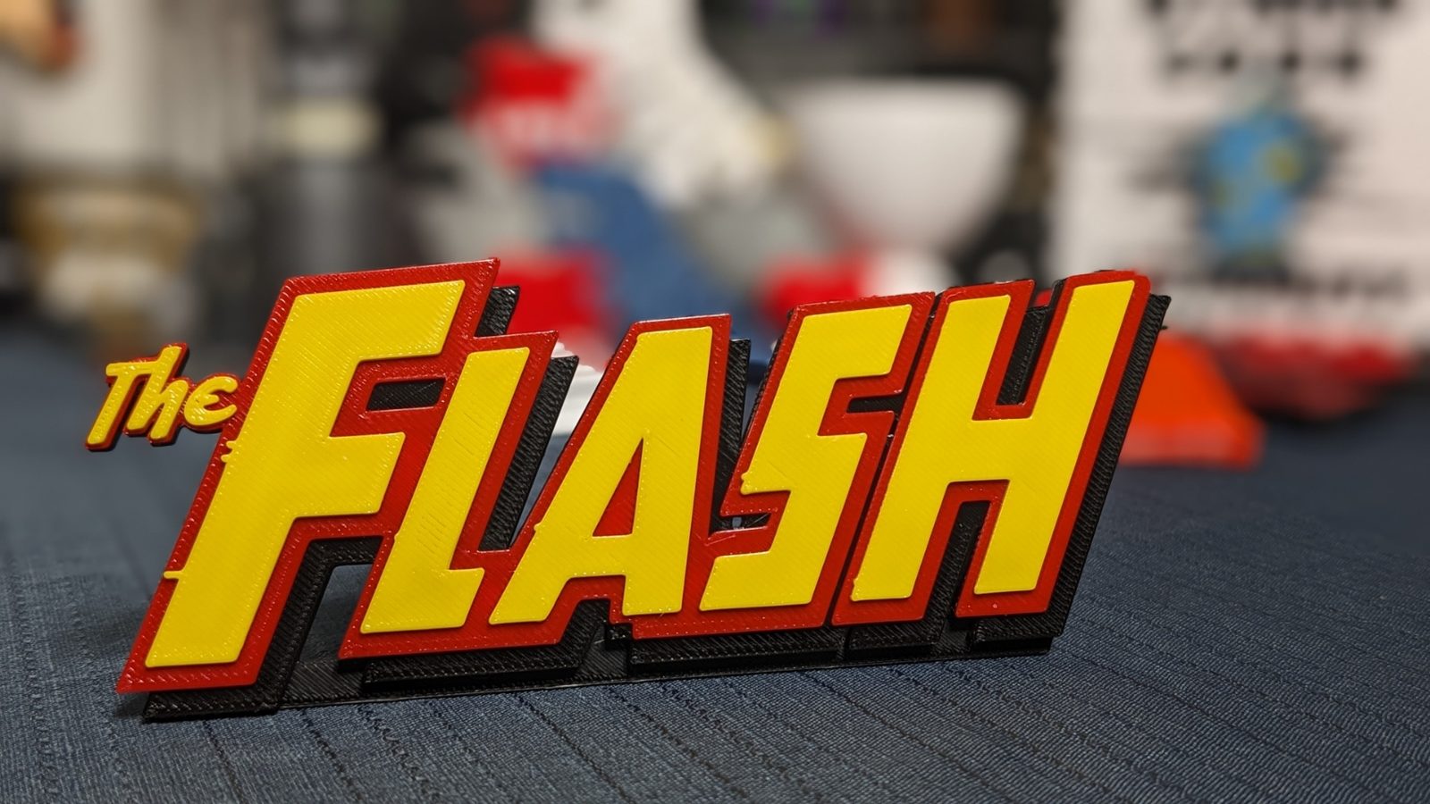 The Flash Logo with Kickstand — vue 1