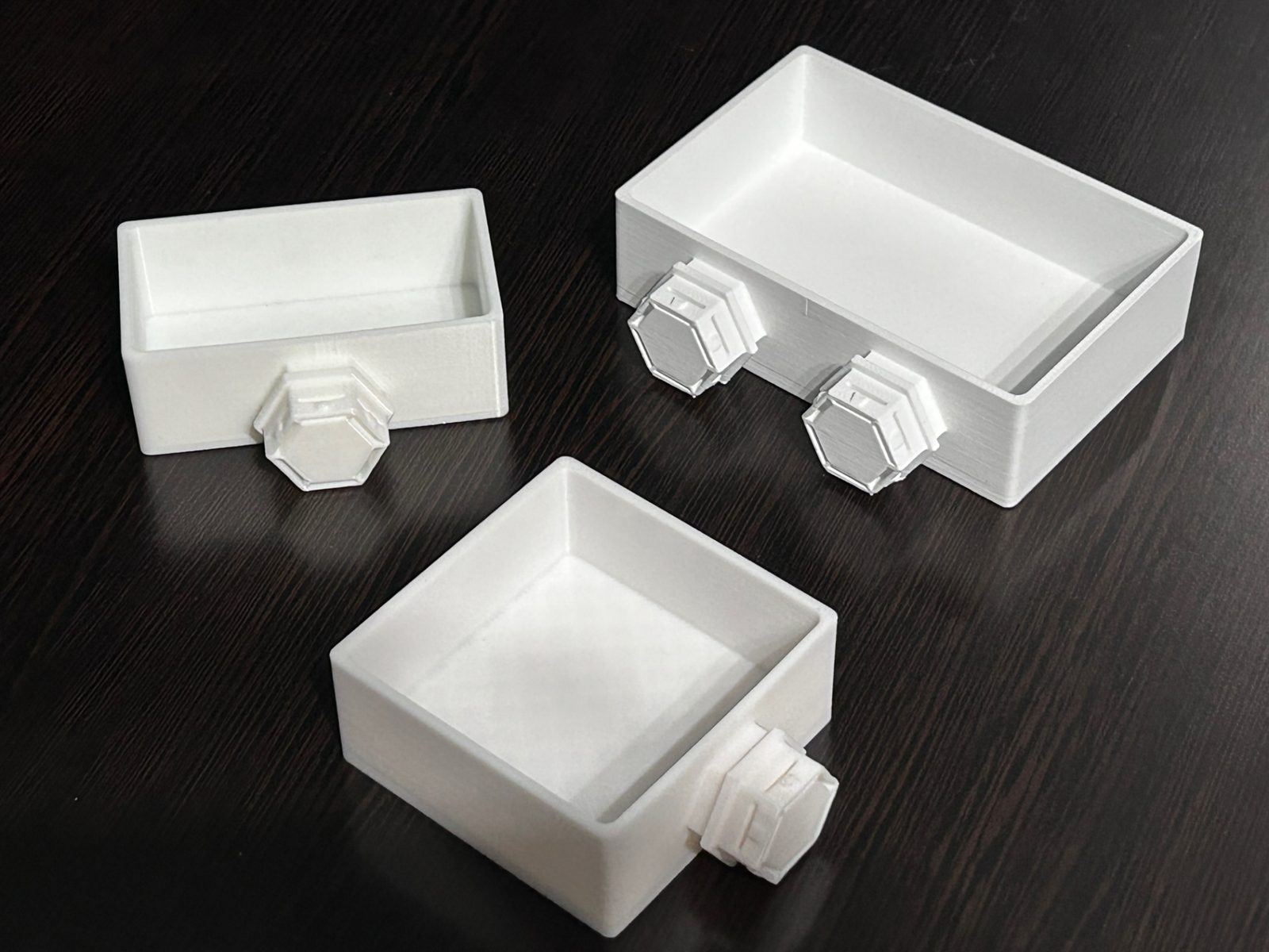 Various storage bins HSW Honeycomb Storage Wall — vue 1