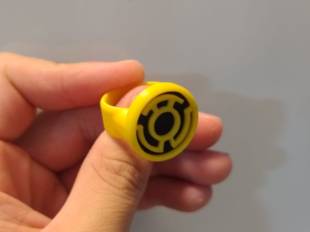 Yellow Lantern Ring — vue 1